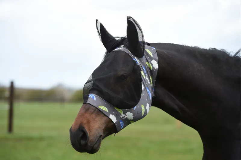 WeatherBeeta Deluxe Stretch Eye Saver With Ears - Umbrella Print