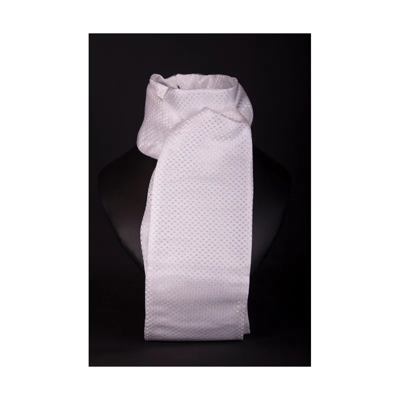 ShowQuest Vintage Devises Untied Stock - White