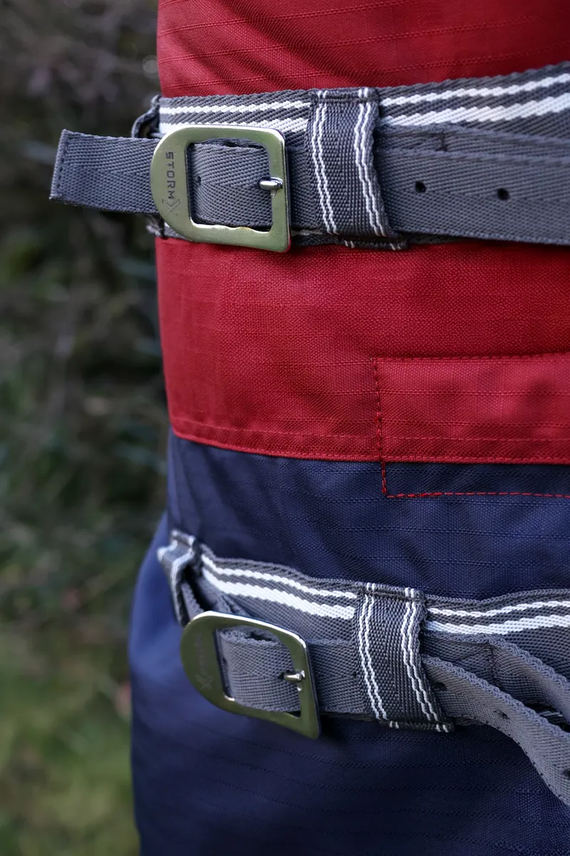 StormX Empra 200g Turnout Rug with Detachable Neck - Burgundy-5