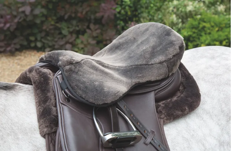 Shires ARMA SupaFleece Seat Saver - Black-1