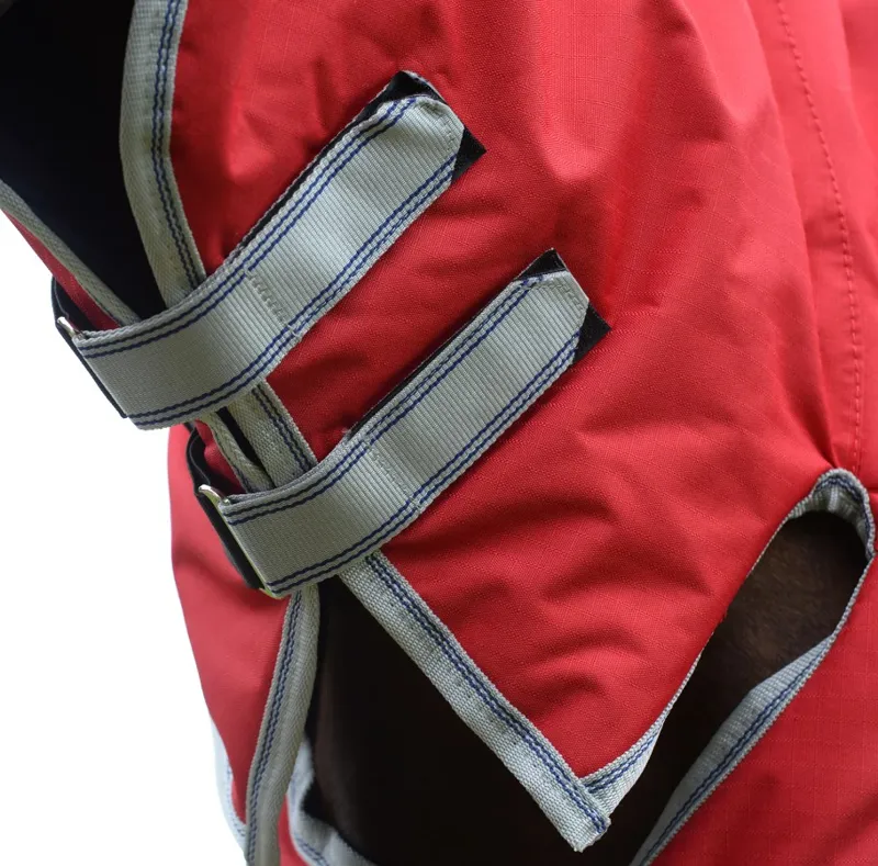WeatherBeeta ComFiTec Classic 300g Combo Neck Turnout Rug - Red/Silver-1
