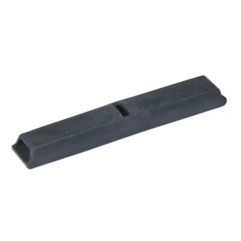 Korsteel Gel Curb Chain Guard - Black
