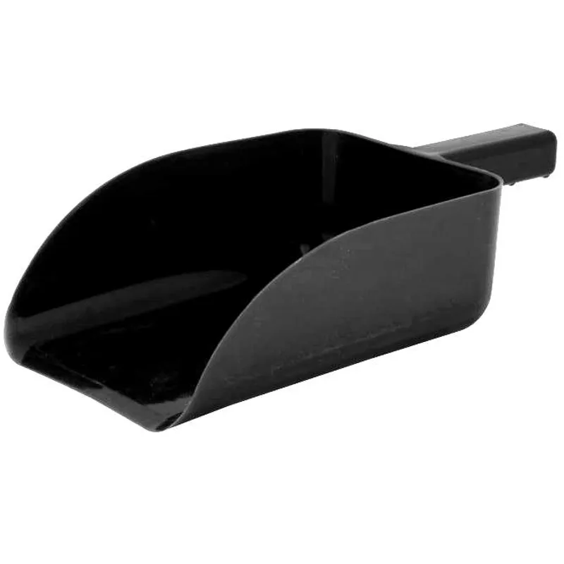 Roma Plastic Feed Scoop - Black