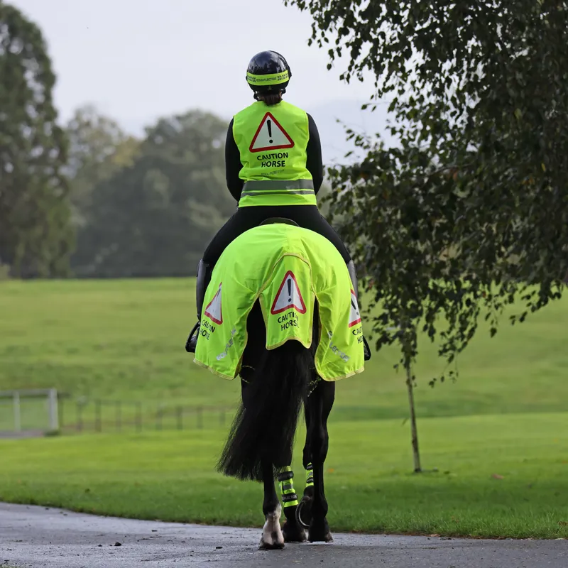 Shires Equi Flector Mesh Exercise Sheet - Yellow