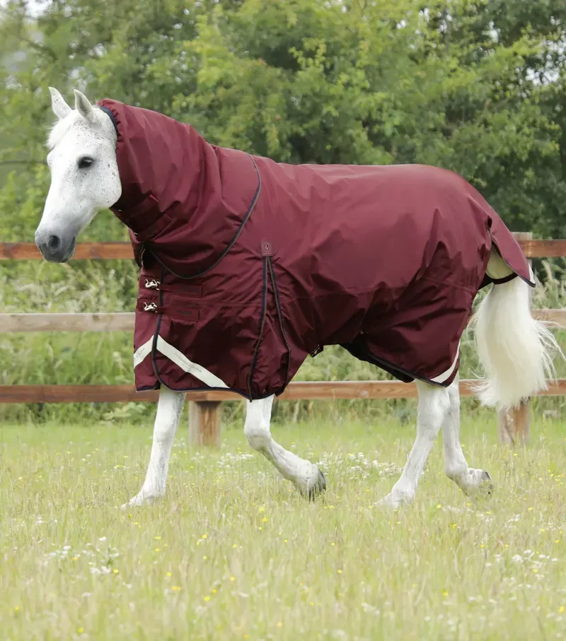 Premier Equine Buster 400g Turnout Rug With Snug-Fit Neck Cover -Burgundy