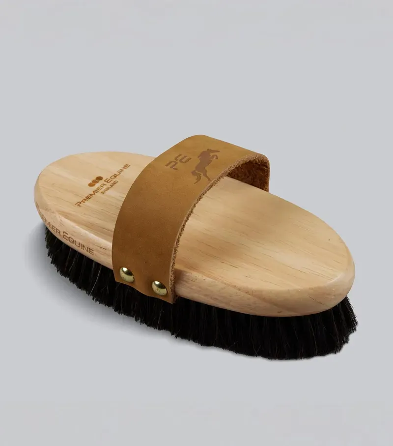 Premier Equine Heritage Grooming Kit Natural Wood-3