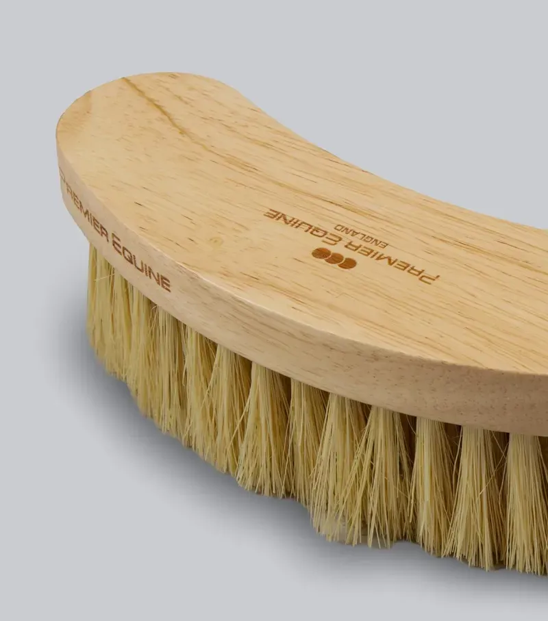 Premier Equine Heritage Grooming Kit Natural Wood-4
