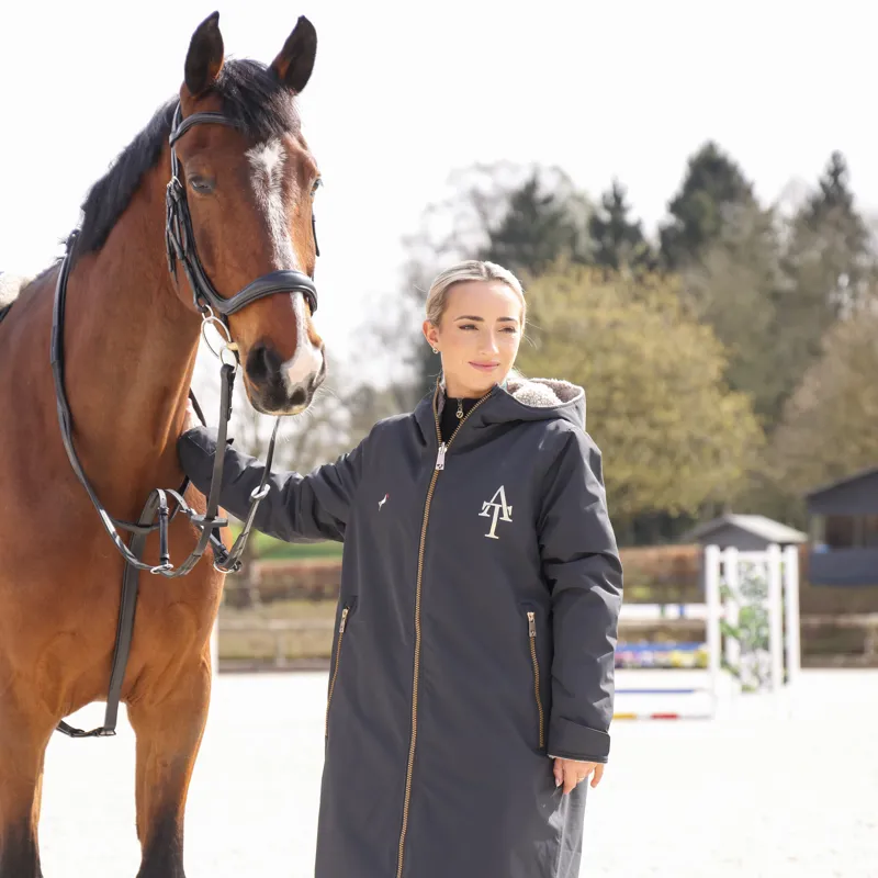Shires Aubrion Team All Weather Robe - Black-8