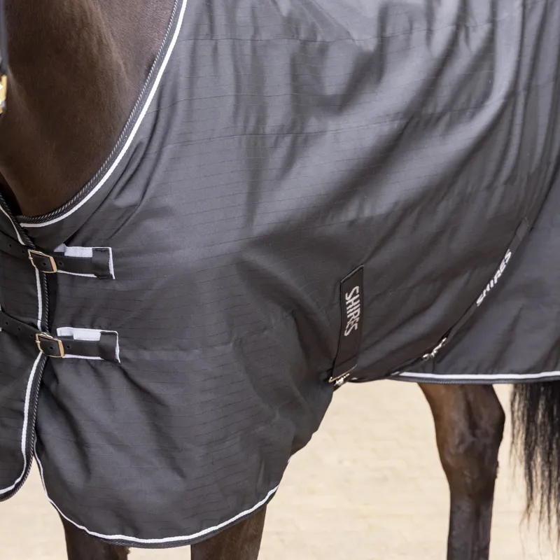 Shires Tempest Original 0g Lite Stable Rug - Black-2