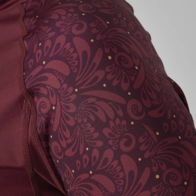 Shires Aubrion Hyde Park Base Layer - Red Paisley-6