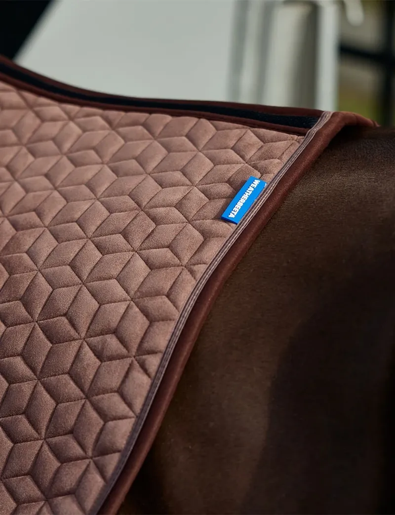WeatherBeeta Suede Elite Air-Tec Jump Shaped Saddle Pad - Fawn-4