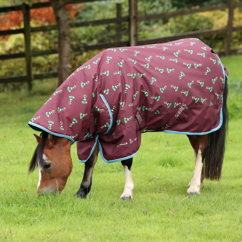 Shires Winnie and Me 200g Turnout Rug - Maroon-1