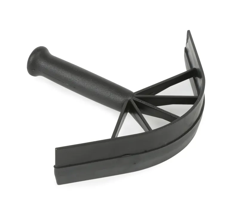 Shires Plastic Sweat Scraper-1