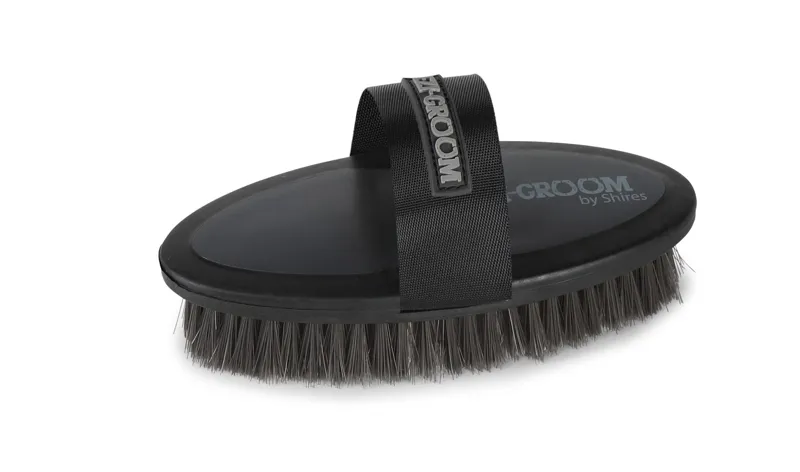 Shires EZI-GROOM Grip Body Brush - Large-1