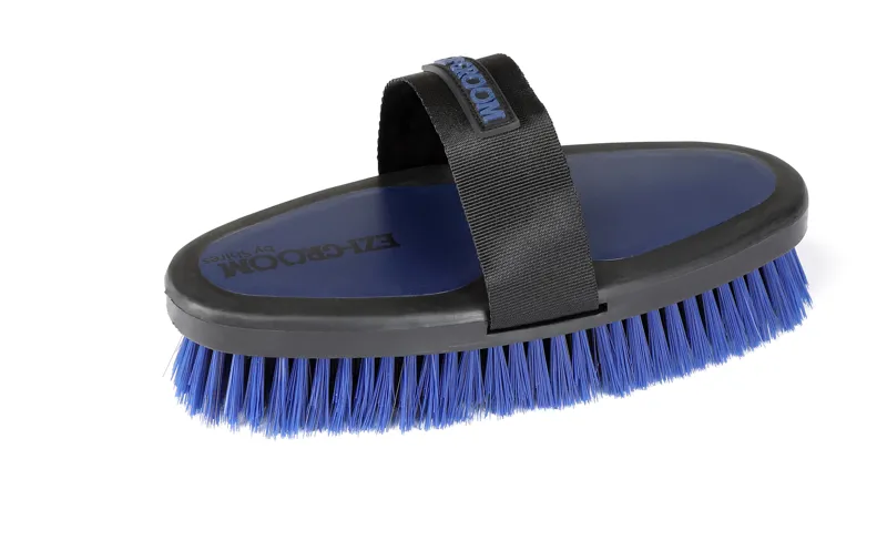 Shires EZI-GROOM Grip Body Brush - Large-7