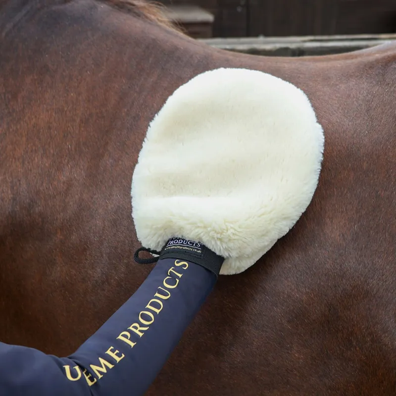 Supreme Products Sheepskin Perfection Grooming Mitt - Natural