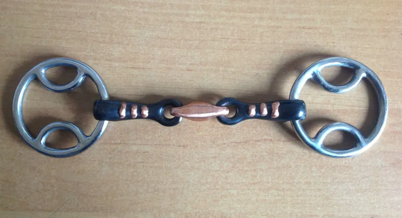 Shires Sweet Iron Bevel Bit with Raised Ribs-3