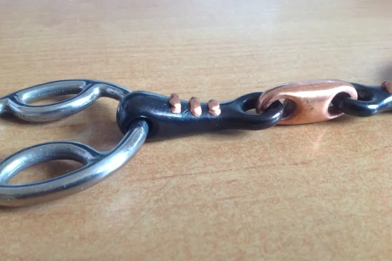 Shires Sweet Iron Bevel Bit with Raised Ribs-1