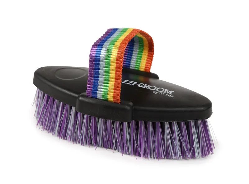 Shires EZI-GROOM Shape Up Body Brush - Small-2