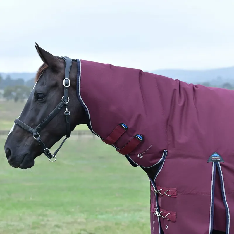 WeatherBeeta ComFiTec Essential 220g Turnout Combo Rug - Burgundy/Navy -1