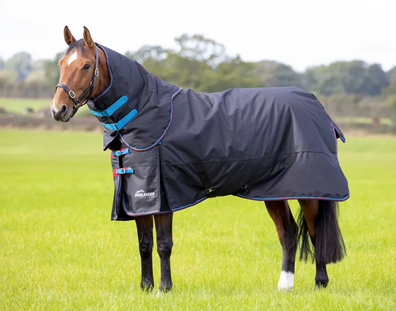 Shires Highlander Original 200g Turnout Rug and Neck Set - Black-1