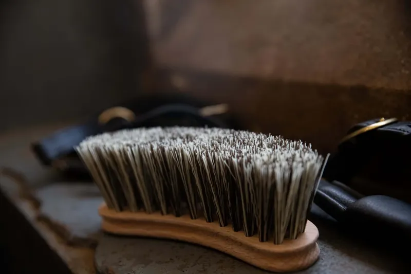 Smart Grooming Borstiq Banana Medium Brush-4