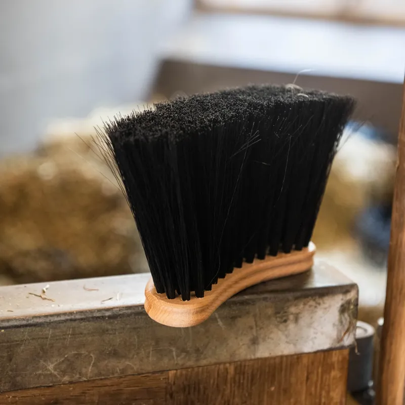 Smart Grooming Borstiq Banana Maxi Soft Flick Brush-4