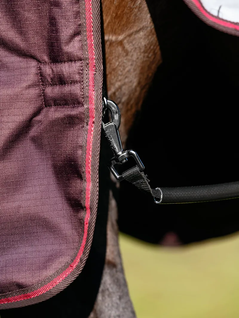 LeMieux Arika Ripstop 0g Turnout Rug - Cranberry-7