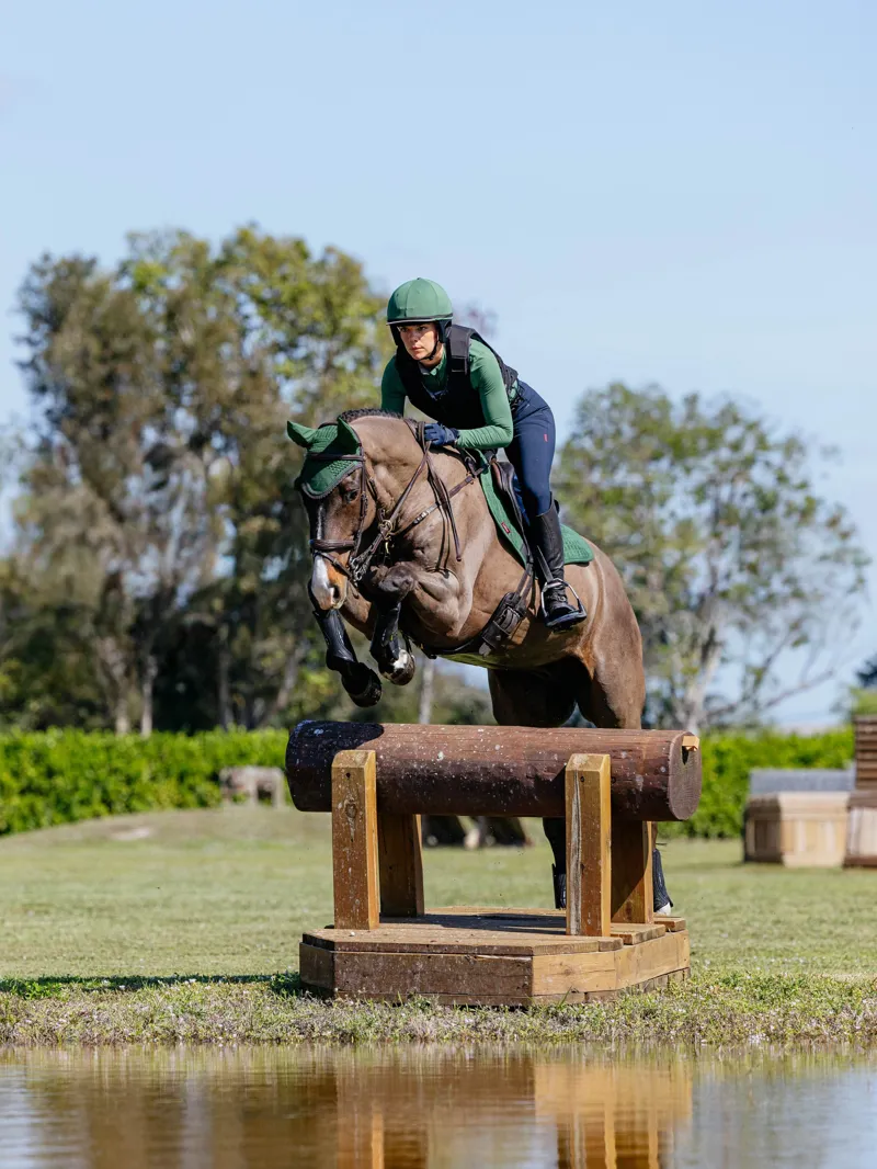 LeMieux Suede Close Contact Square - Hunter Green-2