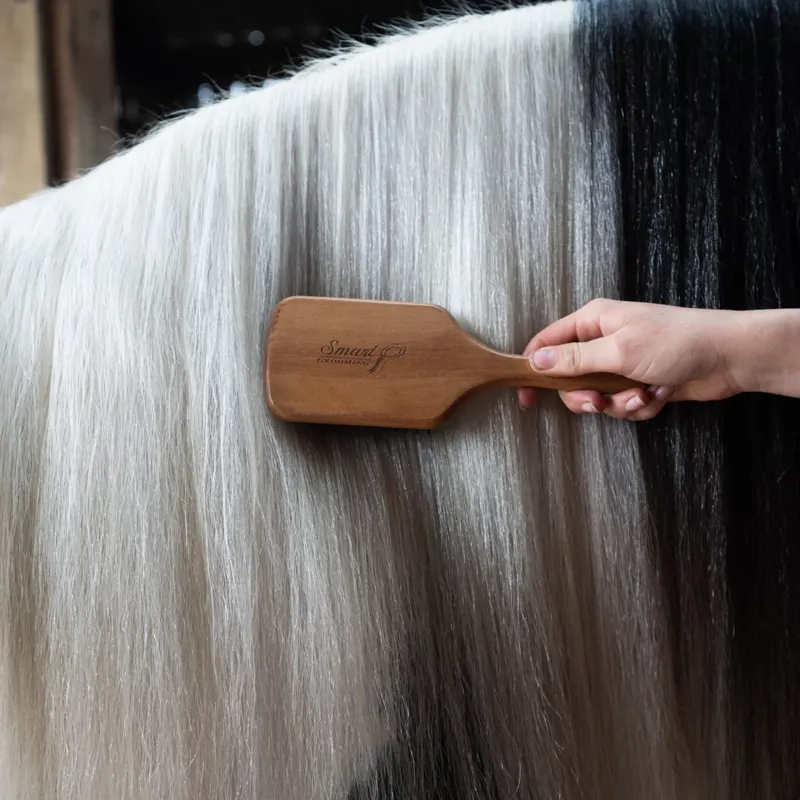 Smart Grooming Mane and Tail Brush
