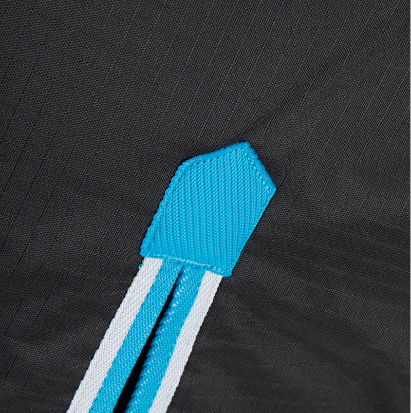 Shires Bridleway Ontario 220g Turnout Rug - Black-3