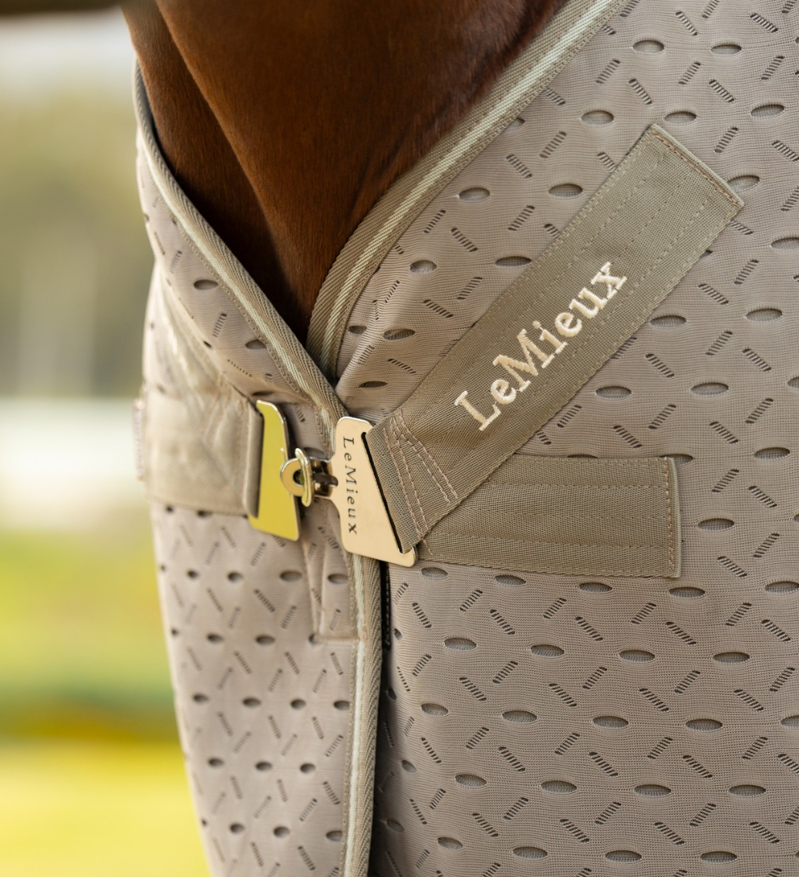 LeMieux Kudos 3D Mesh Travel Rug - Pecan-2