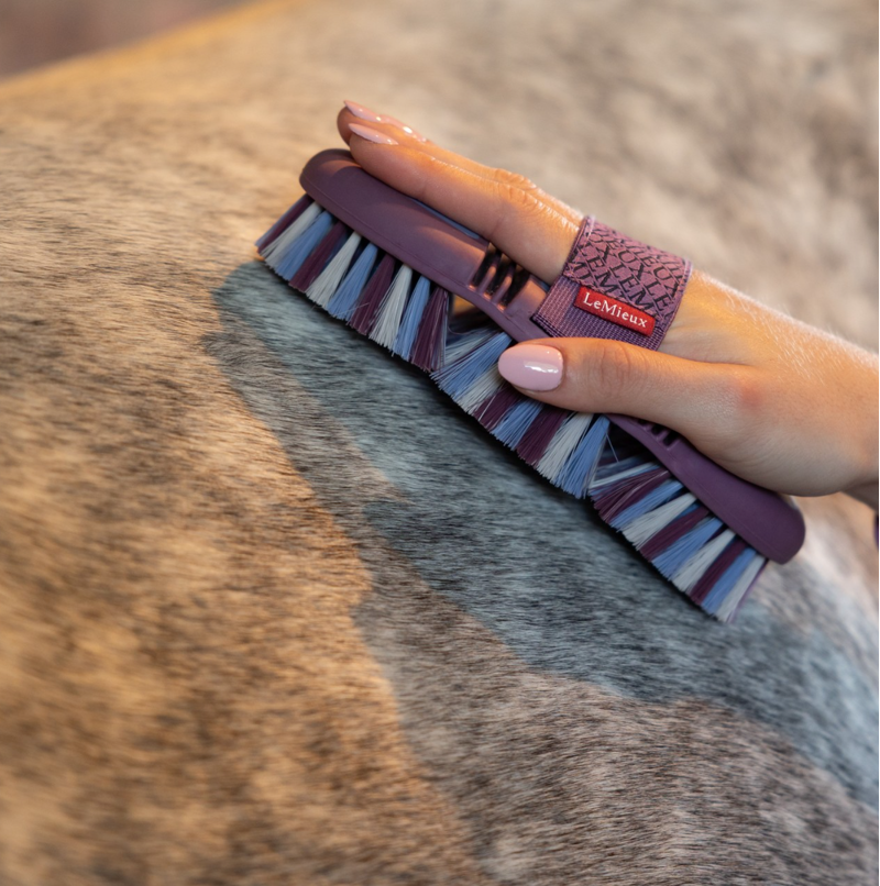 LeMieux Flexi Soft Body Brush - Powder Blue -1