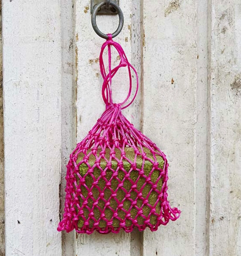 Elico Little Piggy Feed Block Holder - Pink