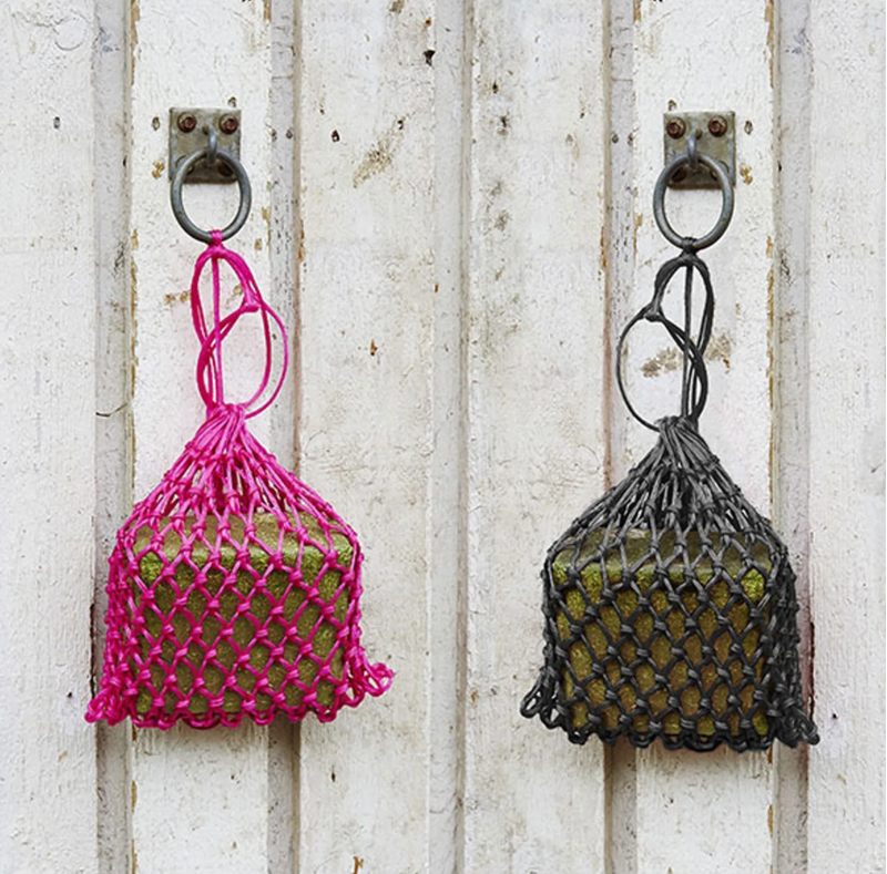 Elico Little Piggy Feed Block Holder - Pink-1