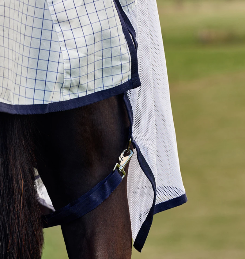 WeatherBeeta Airstream Combo Neck Rug  - White/Navy-3