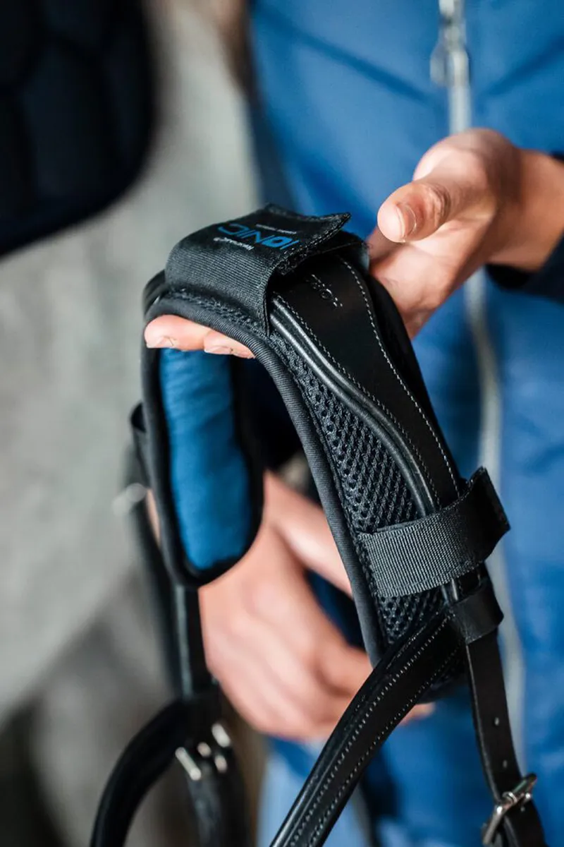 Horseware Ionic Poll Cover - Black -1