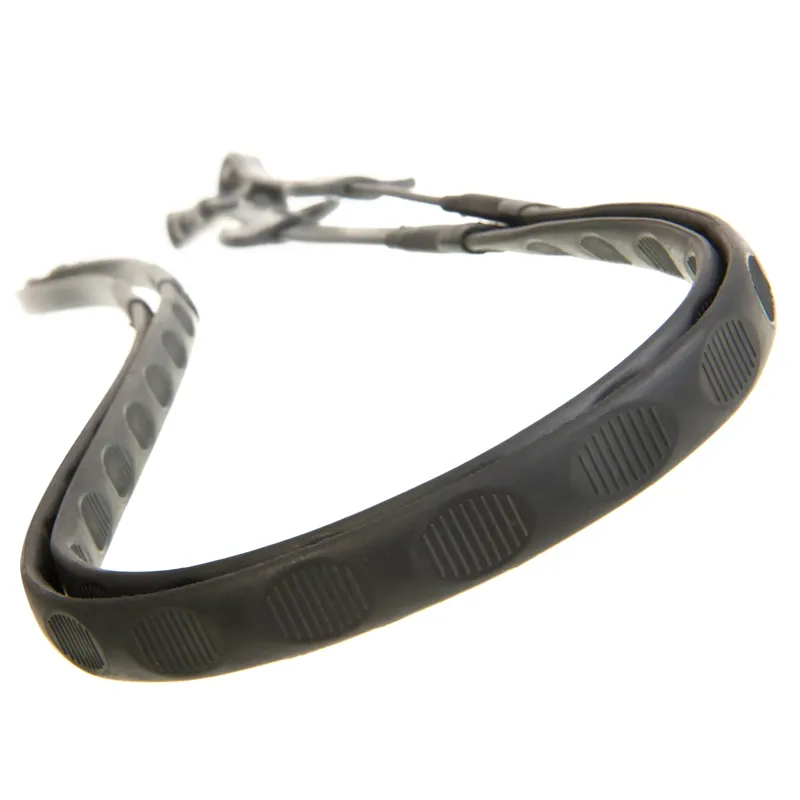 Country Direct Thumb Best Grip Reins 5/8 - Black