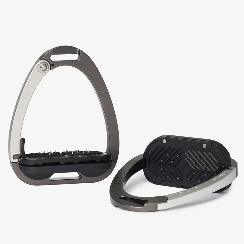 LeMieux Vector Balance Stirrup - Carbon/Silver-1