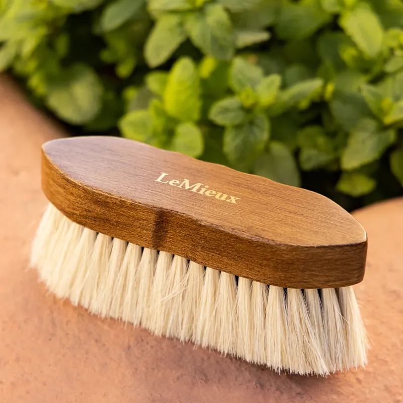 LeMieux Artisan Soft Finishing Brush - Brown-1