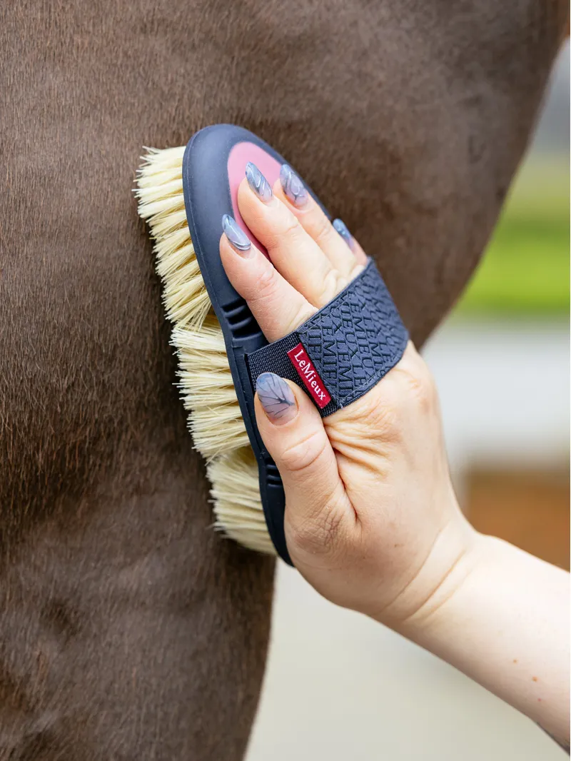 LeMieux Flexi Scrubbing Brush - Peony-1