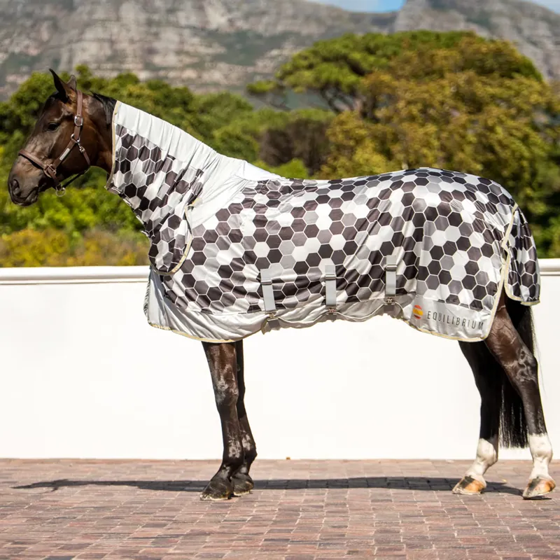 Equilibrium Field Relief Fly Rug - Grey