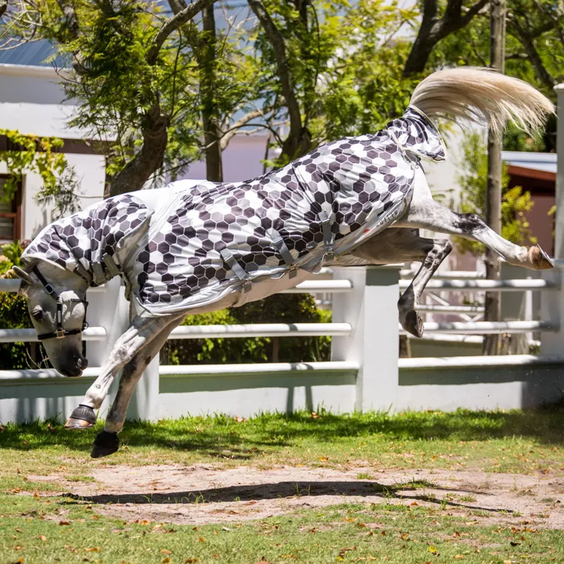 Equilibrium Field Relief Fly Rug - Grey-2