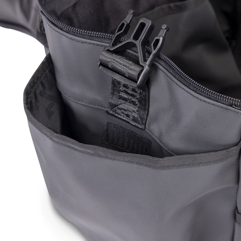 Shires Aubrion React Large Grooming Kit Bag - Black-2