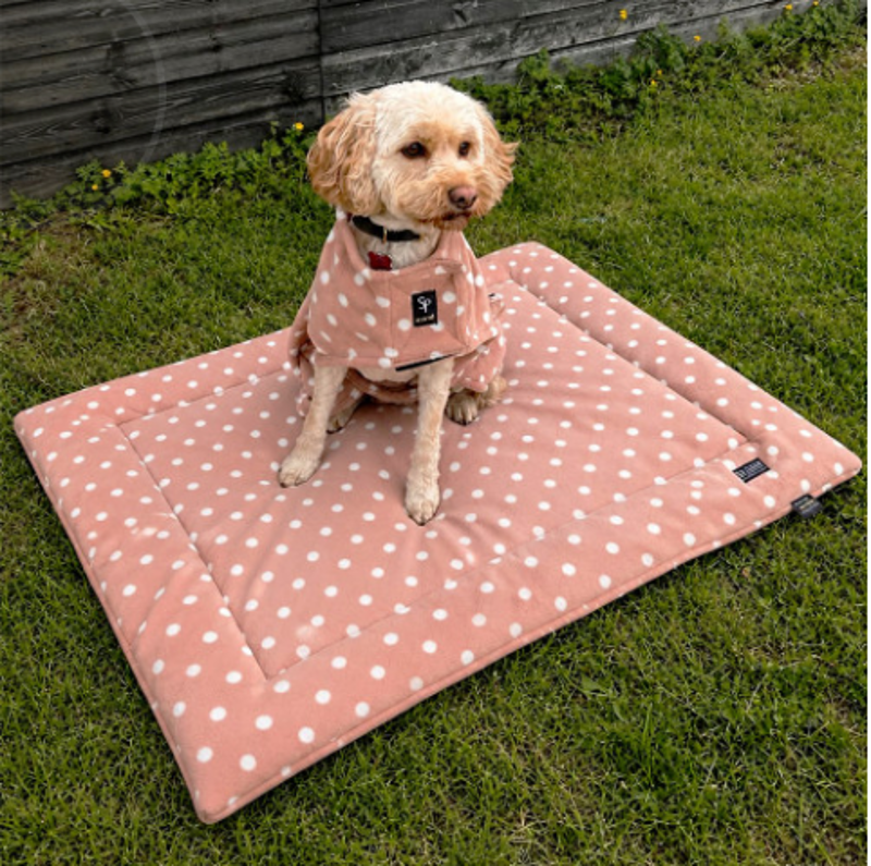 Supreme Products Dotty Fleece Dog Bed - Luxurious Latte