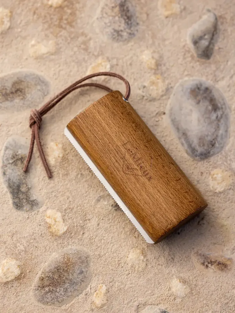 LeMieux Artisan Shedding Comb - Brown-2