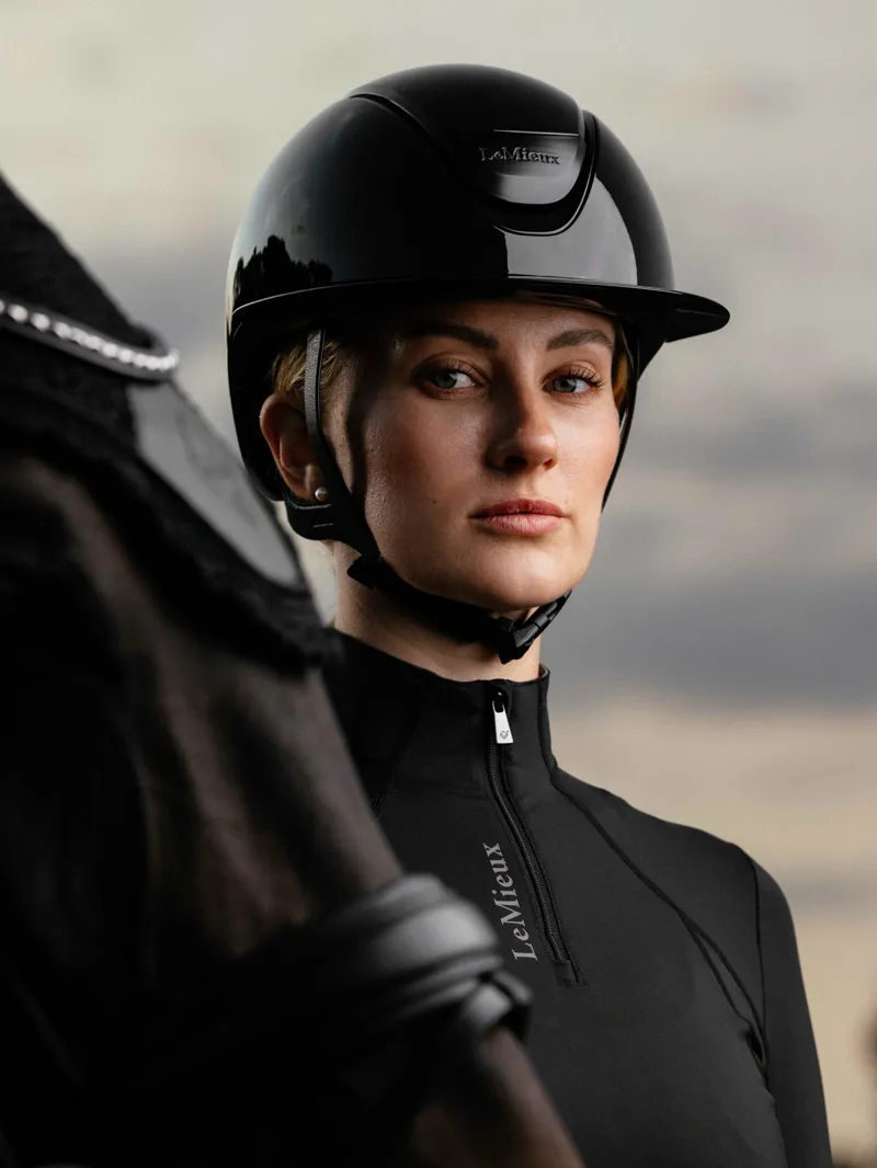 LeMieux Verv Competition Helmet Gloss - Black-4