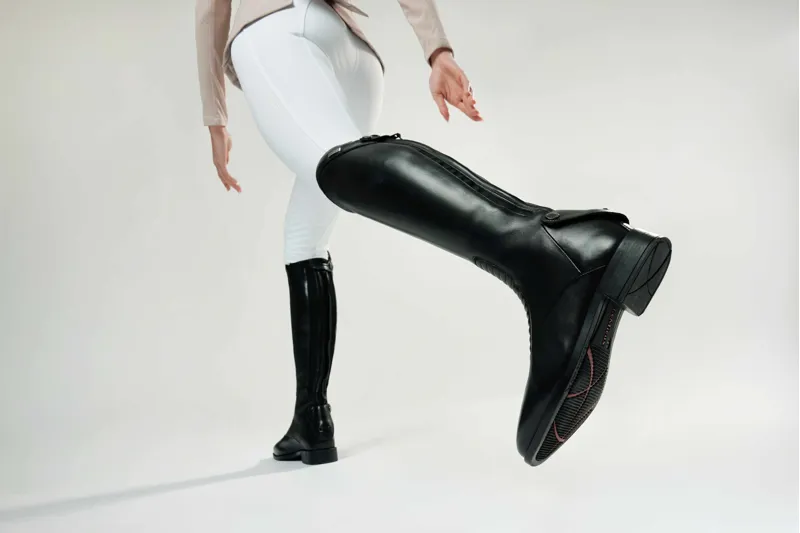 LeMieux Essence Quilted Riding Boot Short Full - Black-4