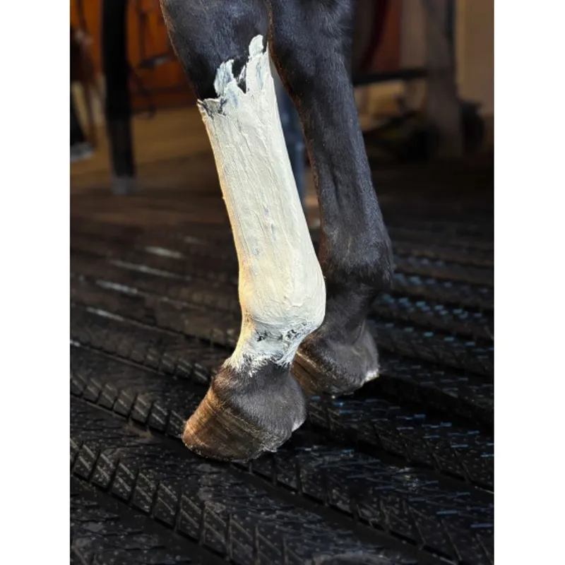 Kevin Bacon's Fresh Clay Cooling Leg Care-2