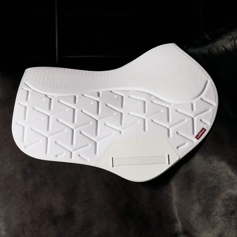 LeMieux ProForm Moulded Close Contact Pad - White -1
